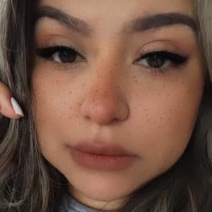 Meet your Posher, Ellie